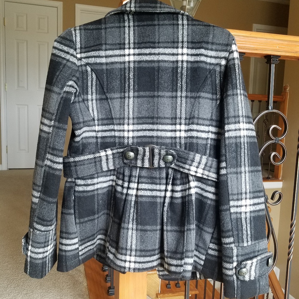 Jacket - Picture 2 of 3